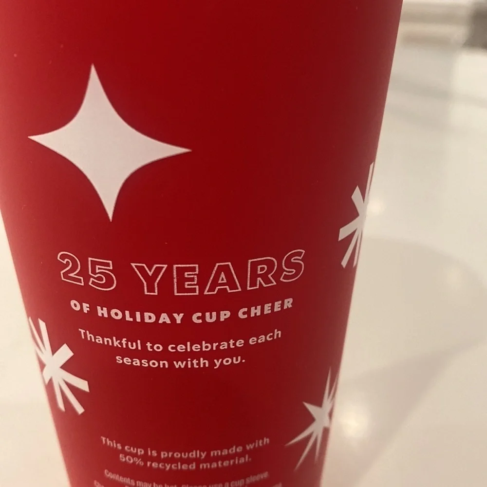 Starbucks 2022 Red Star Print Cup Day Grande Hot Cup with Lid 16 Oz.